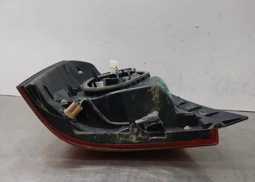 Toyota Highlander 2006-2007 Hybrid Vin W Right Quarter Tail Light Assembly Toyota