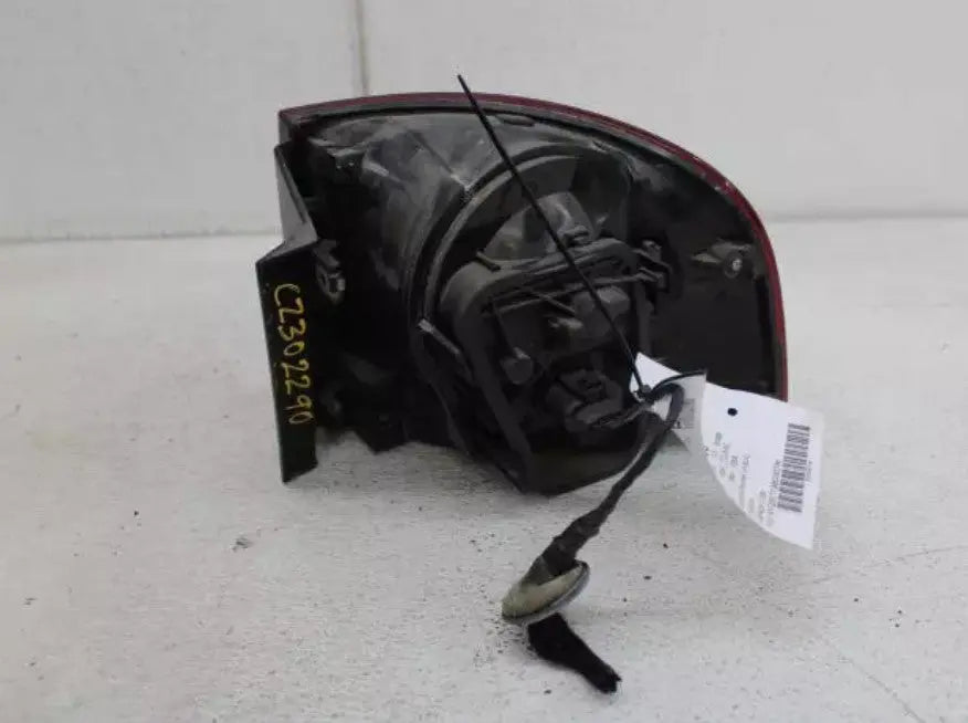 VOLKSWAGEN TOUAREG 2008-2010 DRIVER LEFT QUARTER MOUNT TAIL LIGHT LAMP VOLKSWAGEN