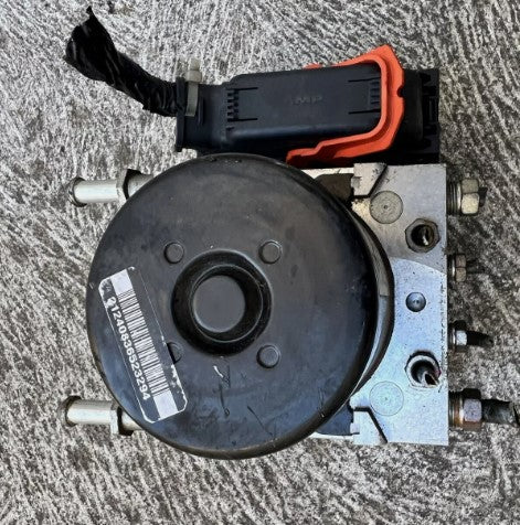 2010-2013 Mitsubishi Lancer ABS Pump Module OEM USED 4670A352 mitsubishi