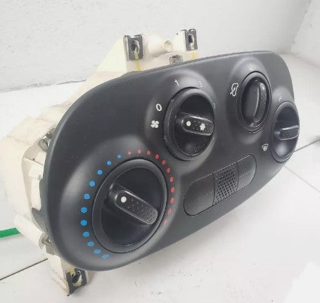 FIAT 500 2012-2017 AC Heater Climate Control Tem Auto White Face Plate FIAT
