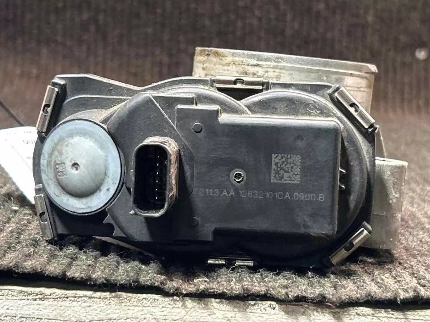 2005-2009 Buick Lacrosse Lucerne Grand Prix 3.8L Throttle Body Assembly 12607894 Buick
