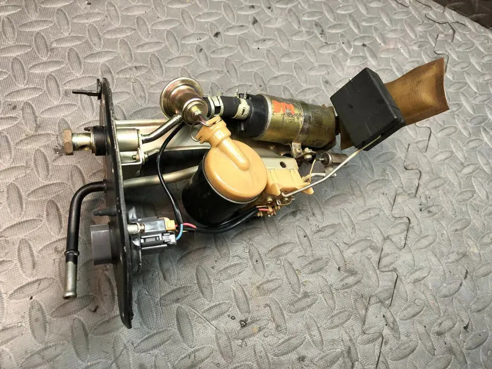 Toyota Rav4 1996-1998 XA10 Fuel Pump Sending Unit Gauge Float Sensor Sender Toyota