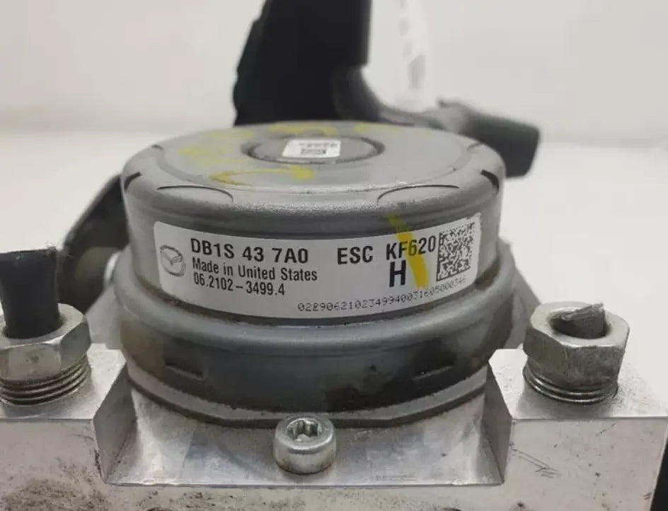 Scion IA anti lock brake system 2016 OEM assy us market DB1S437A0 44050WB003 Scion