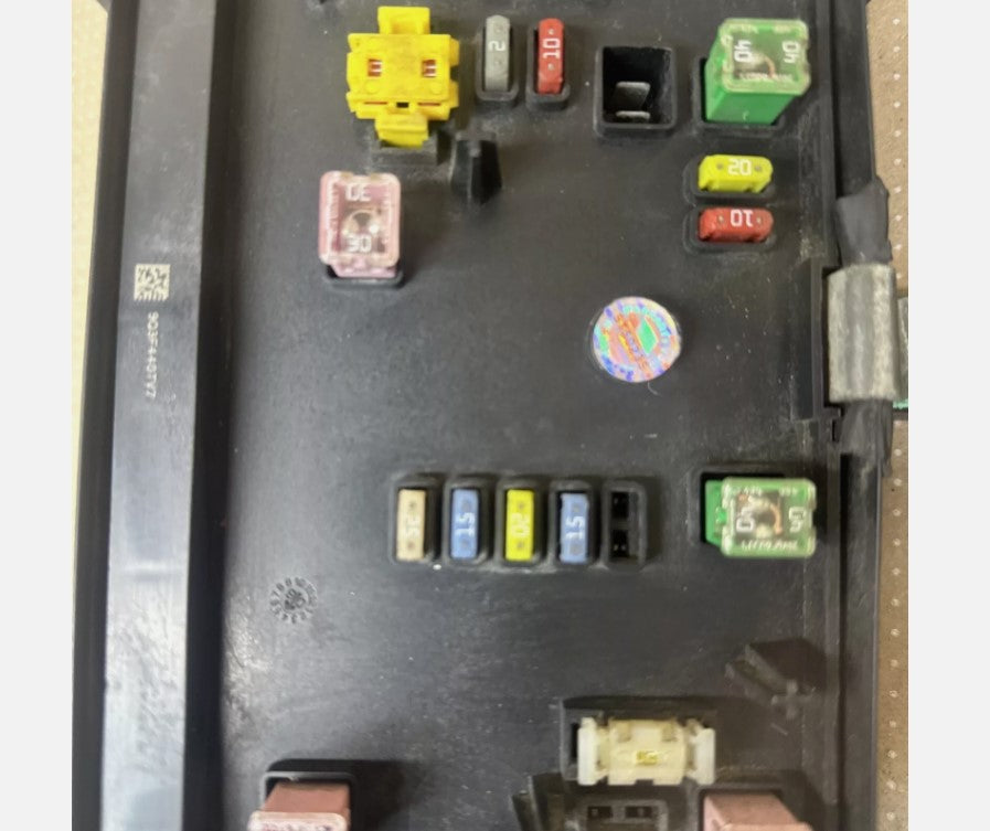 2006-09 DODGE RAM 1500 2500 FUSEBOX w/ TIPM TOTALLY INTEGRATED POWER MODULE 002 Dodge