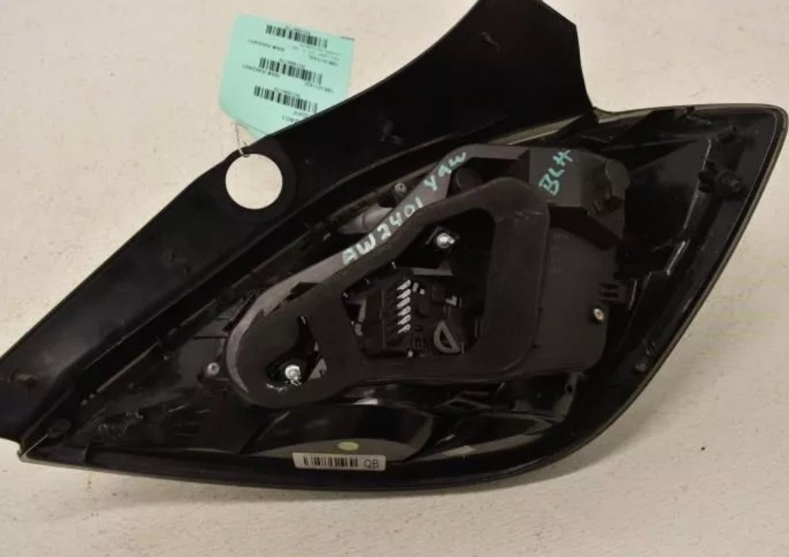 Driver Left Tail Light 4 Door Fits 2008-2009 Saturn ASTRA Saturn
