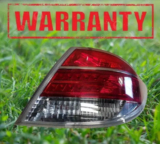 2007 - 2009 SATURN AURA PASSENGER/RIGHT SIDE TAIL LIGHT OEM Saturn