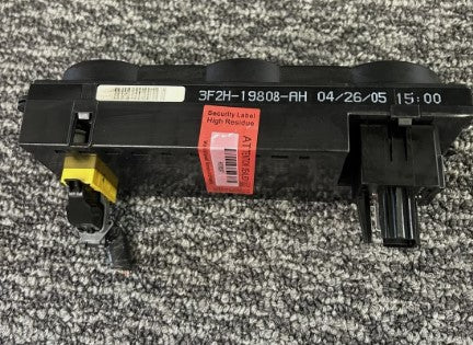 2007-2009 FORD MUSTANG AC Heater Temp Control w/ Heated Seats OEM Ford
