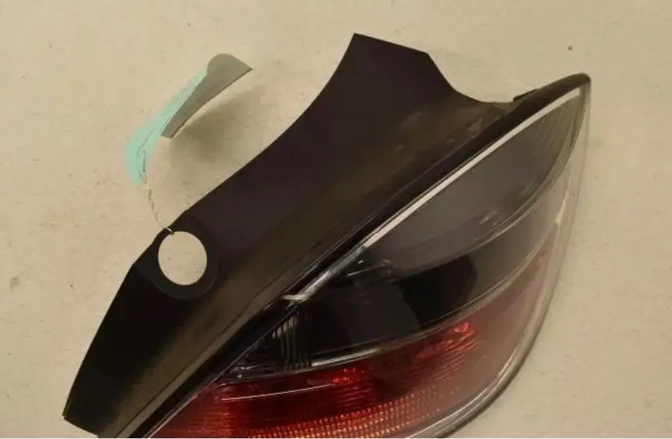 Passenger Right Tail Light 4 Door Fits 2008-2009 Saturn ASTRA Saturn