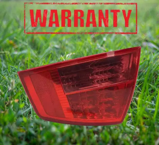 AUDI A8 RH PASSENGER Tail Light Assembly Quarter Panel Mounted OEM 2003 - 2007 Audi