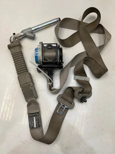 2015-2017 Kia Sedona Front Left Driver Seat Belt Retractor Assembly Gray Oem kia