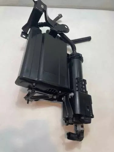 TOYOTA PRIUS 2010 - 2015  1.8L Fuel Evaporator Canister OEM toyota