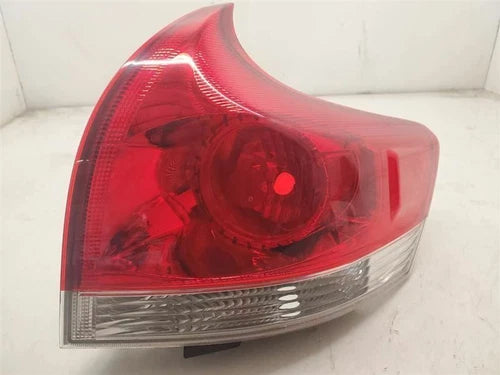 Toyota Venza Passenger Tail Light Quarter Panel Mounted 2009-2012 RH toyota