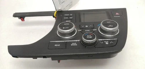 2015-2017 Toyota Sienna AC Heater Temperature Control Unit OEM toyota