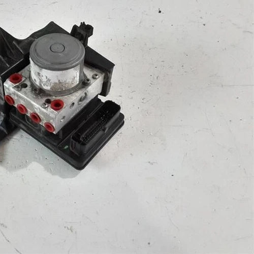 2015-2017 JEEP RENEGADE ABS ANTI LOCK BRAKE SYSTEM PUMP jeep