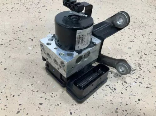 TOYOTA SEQUOIA 2008-2009 ABS PUMP ANTI-LOCK BRAKE 89541-OC190 OEM W/O REAR AIR toyota